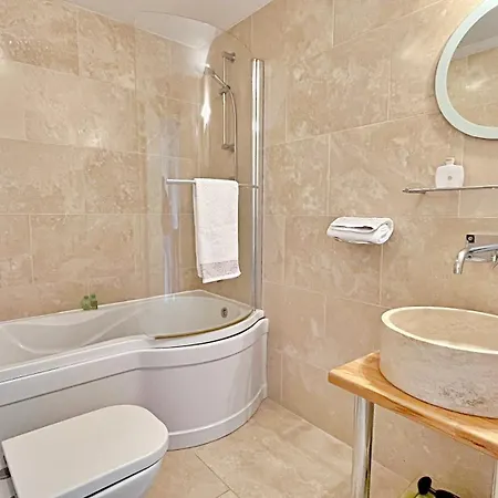 Sasso Forte, Swimming Pool, Jacuzzi And Private Cove 빌라 *
