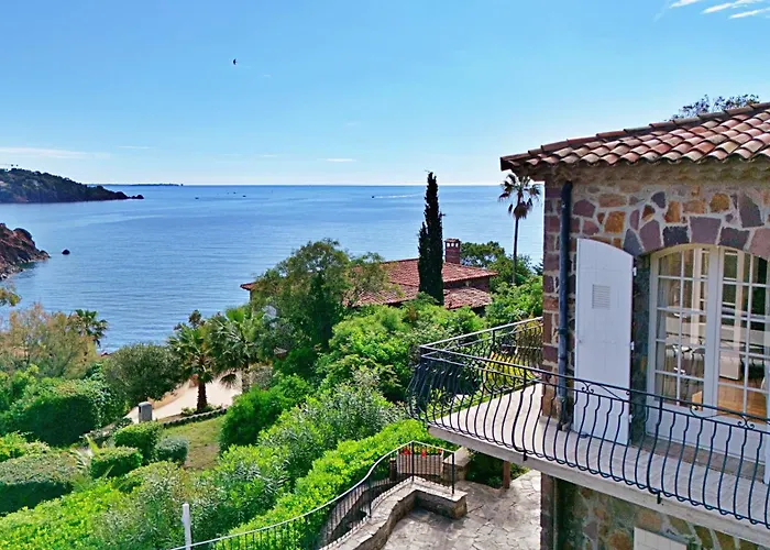 Sasso Forte, Swimming Pool, Jacuzzi And Private Cove Villa Saint-Raphael (Var)