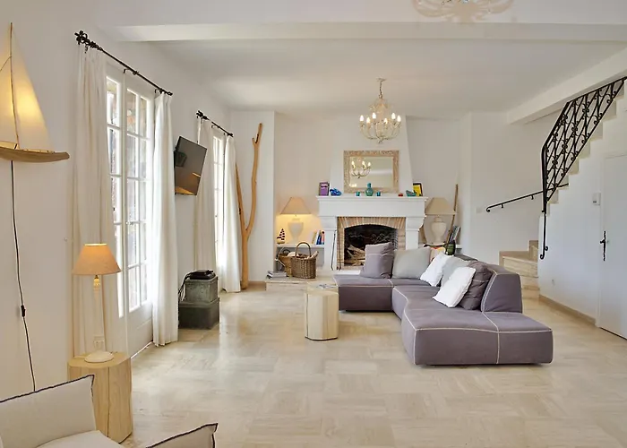 Sasso Forte, Swimming Pool, Jacuzzi And Private Cove Saint-Raphaël