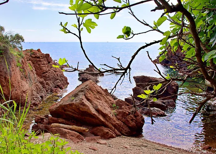 Sasso Forte, Swimming Pool, Jacuzzi And Private Cove Villa Saint-Raphaël