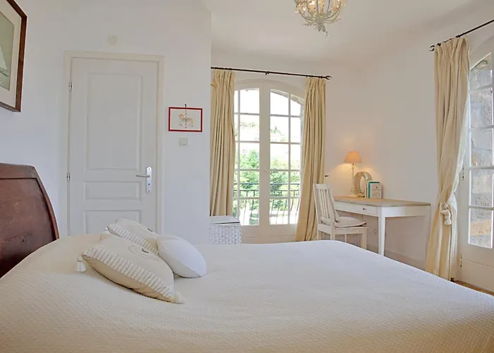 Villa Sasso Forte, Swimming Pool, Jacuzzi And Private Cove Saint-Raphaël