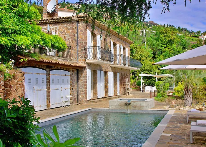 Sasso Forte, Swimming Pool, Jacuzzi And Private Cove Villa Saint-Raphaël